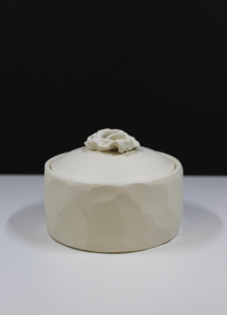 Boîte céramique artisanale - facettes